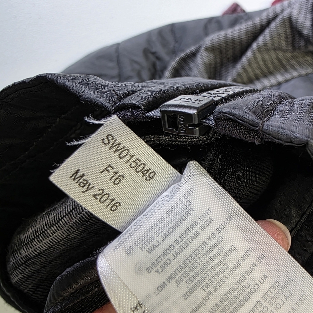 Smartwool  quilted  Smartloft 60 Hoodie Vest - Picture 6 of 14